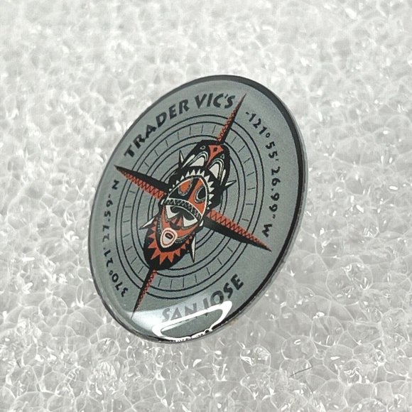 Trader Vics San Jose Airport SJC Compass Rose Enamel Tiki Lapel Pin Exclusive - Picture 3 of 6